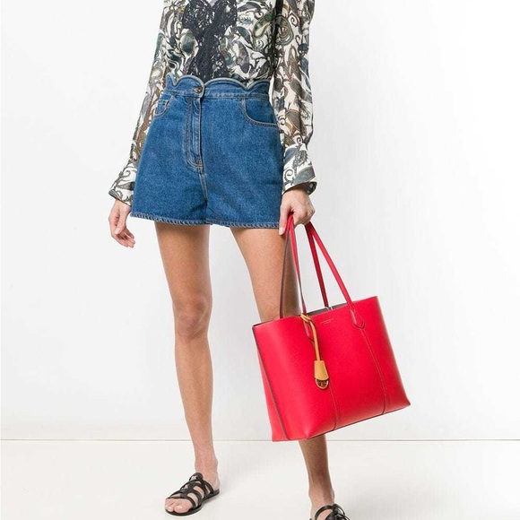 TORY BURCH PERRY TRIPLE COMPARTMENT
TOTE BAG - Picture 3 of 9